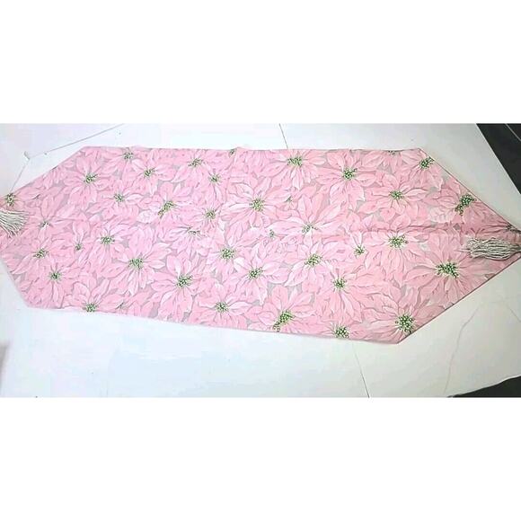 Vintage Poinsettia Flower Christmas Runner With 16 Mini Stockings Hand Made Pink - Picture 2 of 7